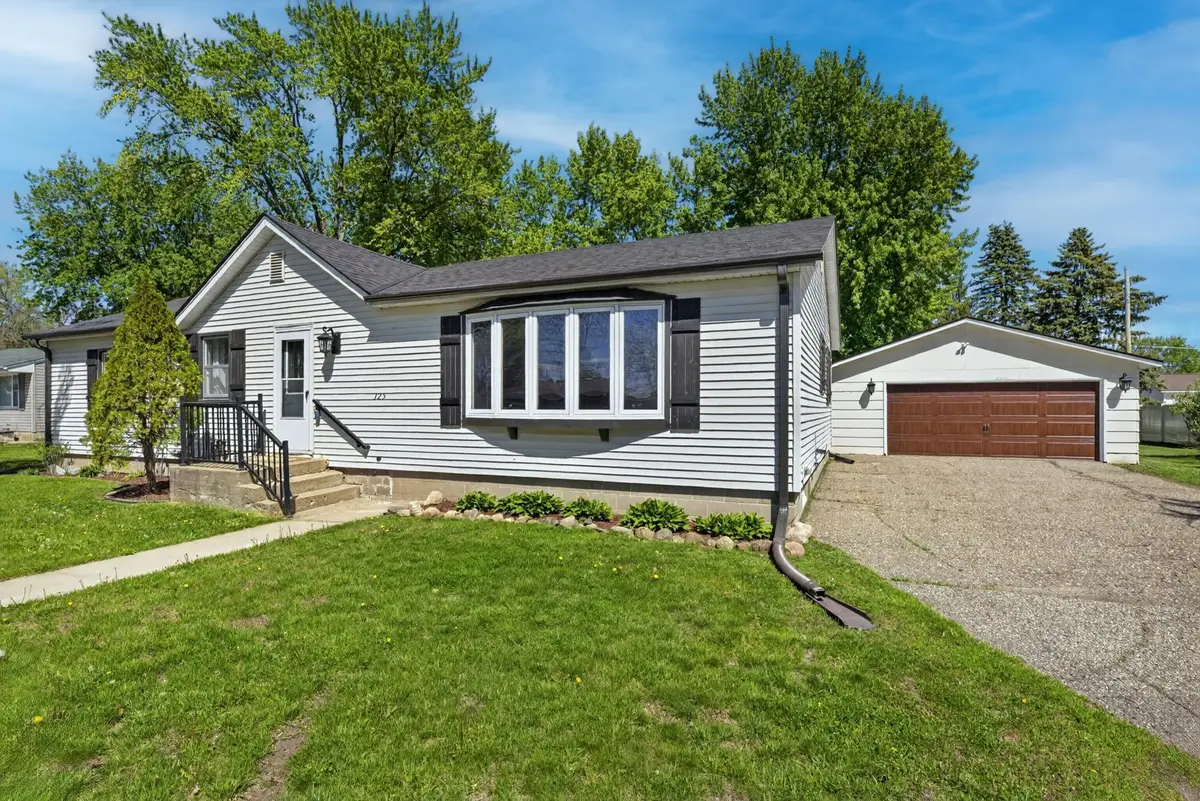 125 S Eagle Street, Belle Plaine, MN 56011 - #1