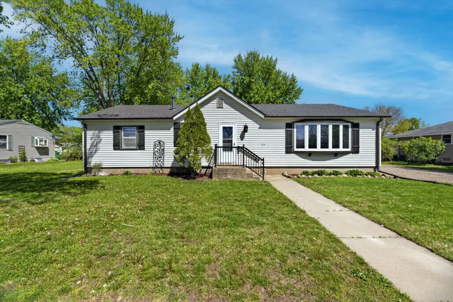 125 S Eagle Street, Belle Plaine, MN 56011 - #2