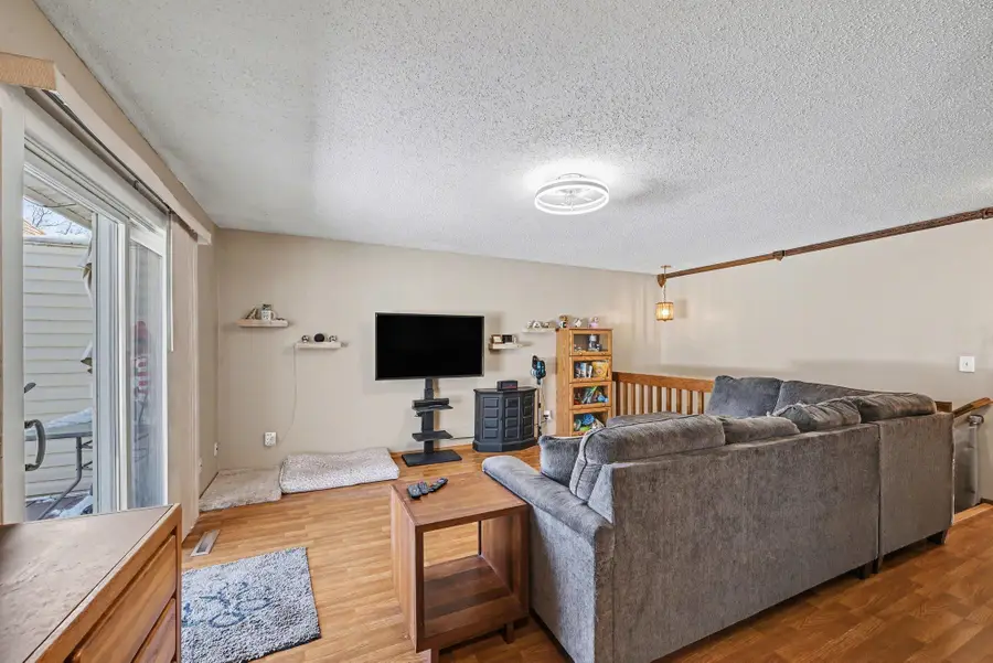 8305 Tamarack Trail, Eden Prairie, MN 55347 - #3