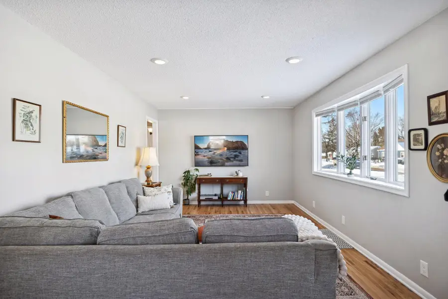 3401 Aquila Avenue S, Saint Louis Park, MN 55426 - Image #3