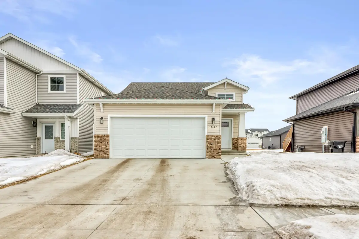 3646 Chinook Drive S, Fargo, ND 58104 - Image #1