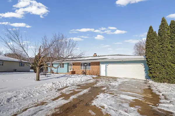 521 Mcdevitt Street, Shakopee, MN 55379