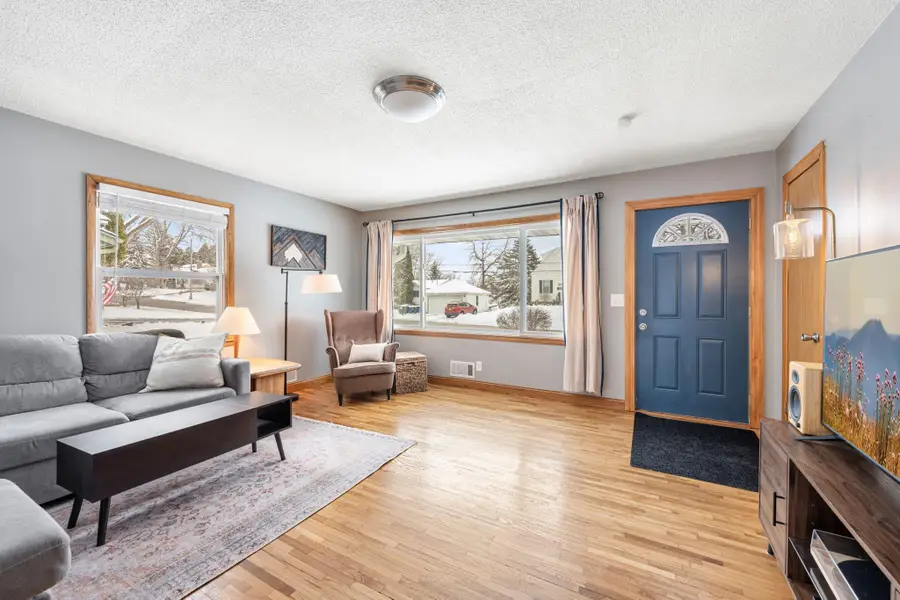 3722 Hayes Street Ne, Columbia Heights, MN 55421 - #3