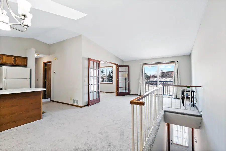 1053 Pond View Court, Vadnais Heights, MN 55127 - Image #3