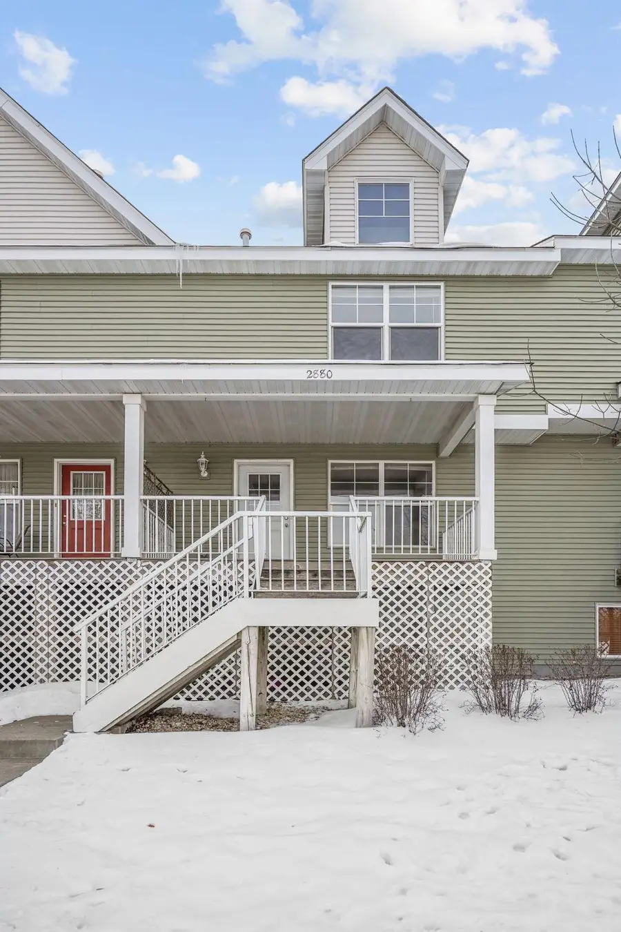 2880 Clover Ridge Drive, Chaska, MN 55318 - #2