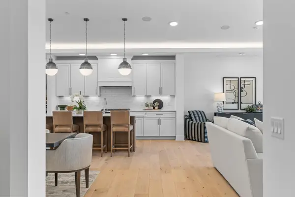 1 Hill Farm Road #300, North Oaks, MN 55127