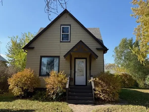 315 11th Street N, Breckenridge, MN 56520