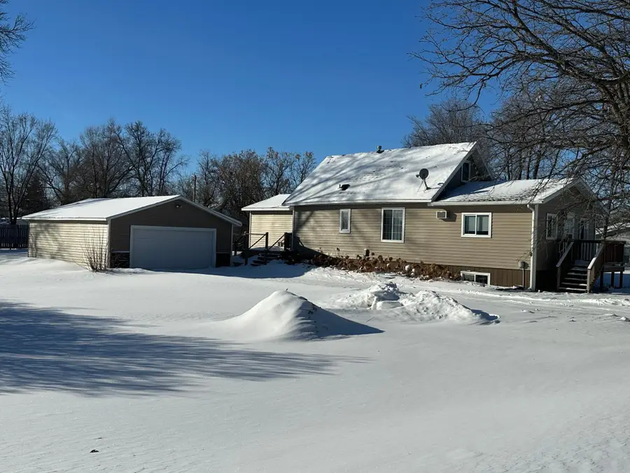 705 Grant Street W, Detroit Lakes, MN 56501 - Image #2
