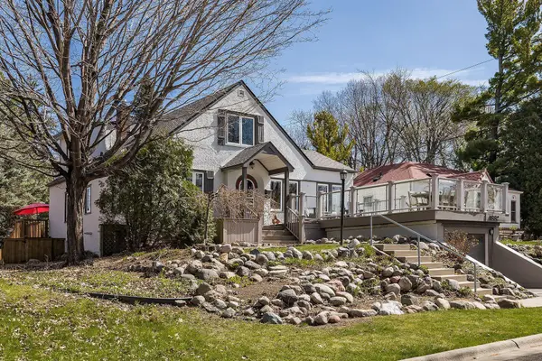 1832 York Avenue N, Golden Valley, MN 55422