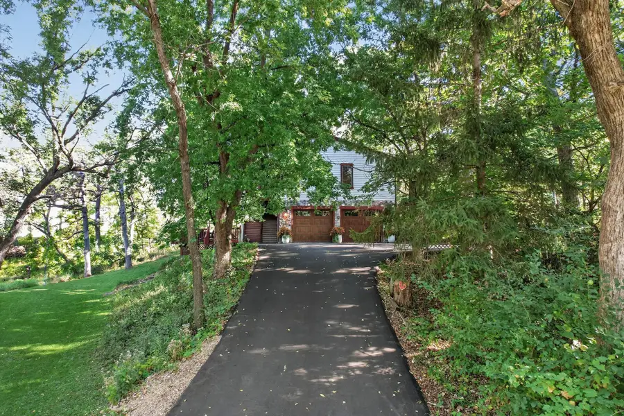 1610 Briarwood Avenue, Mahtomedi, MN 55115 - Image #2