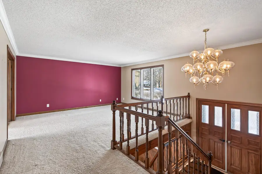 4134 Red Oak Ridge, Minnetonka, MN 55345 - #3