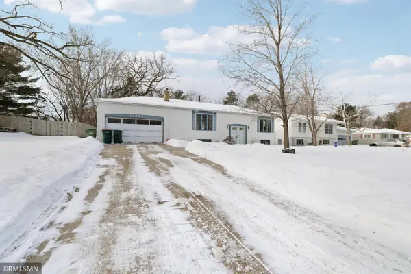 12832 Lincoln Street Ne, Blaine, MN 55434