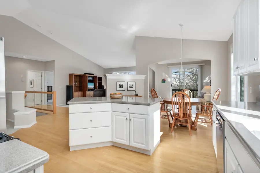 16550 Irwinton Circle, Lakeville, MN 55044 - #3