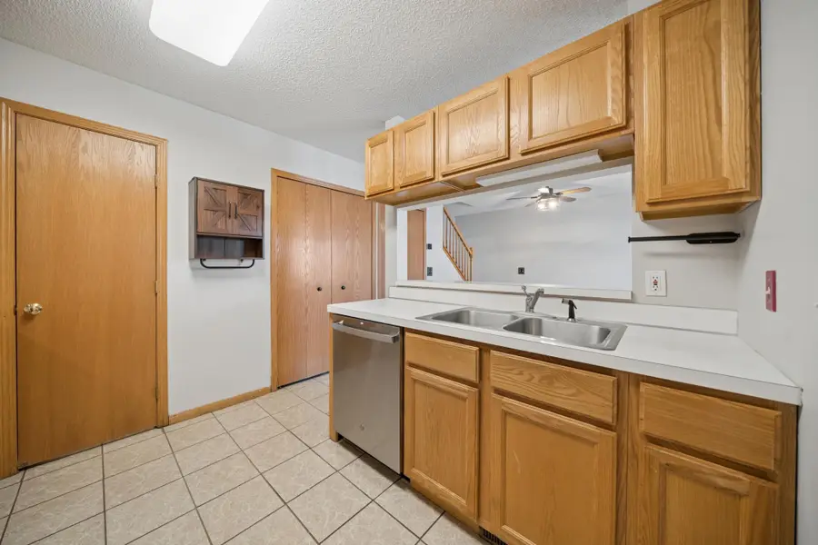 1825 Southcross Drive W #2306, Burnsville, MN 55306 - #3