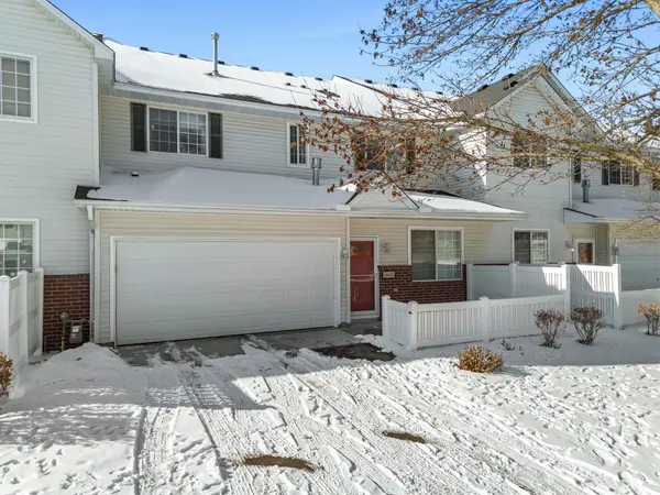 3001 Juniper Lane #H, Woodbury, MN 55125