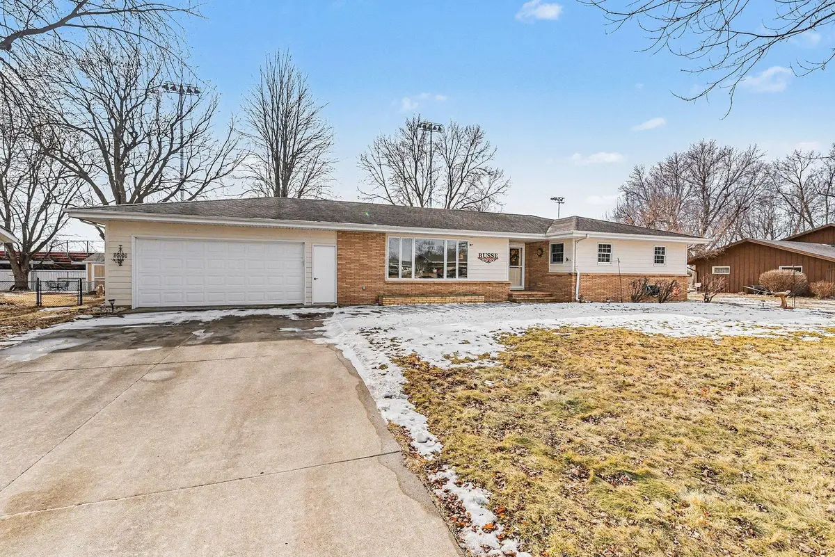 417 S Fairview Drive, Luverne, MN 56156 - #1