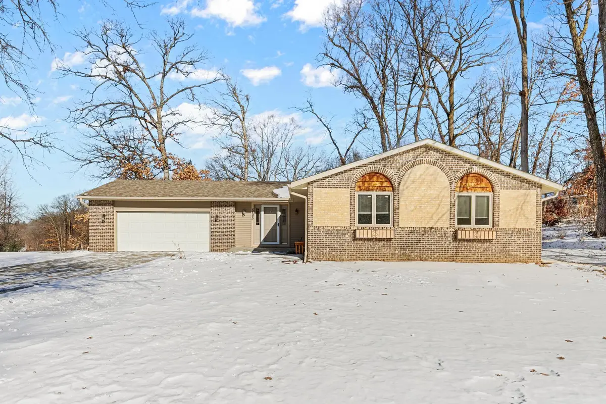 5885 Hidden Oaks Circle Se, Prior Lake, MN 55372 - #1