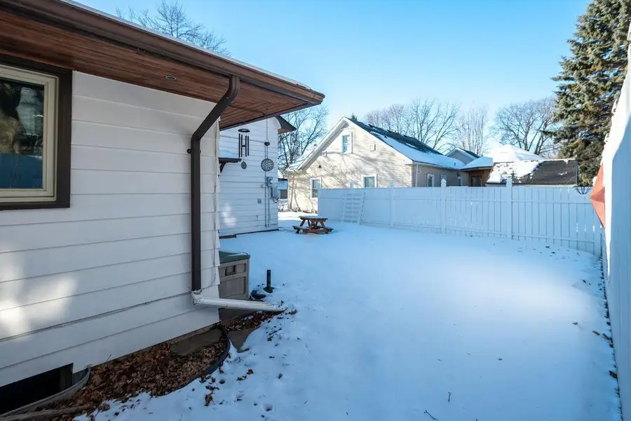 624 10th Street Sw, Willmar, MN 56201 - #3