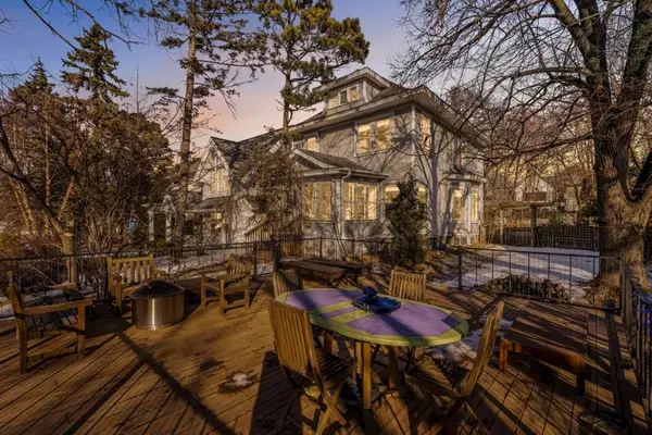 4137 Vincent Avenue S, Minneapolis, MN 55410