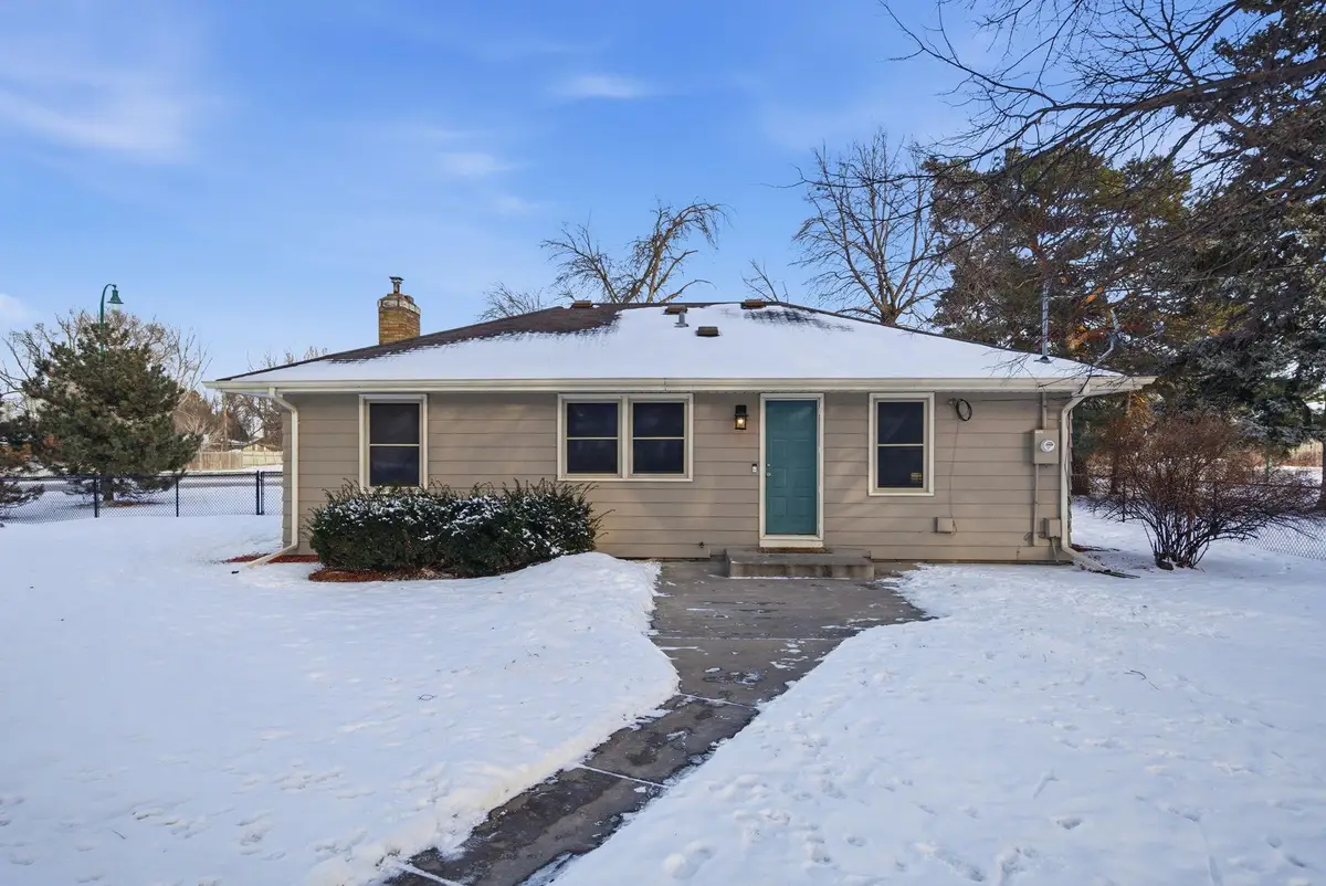 4711 Lakeland Avenue N, Crystal, MN 55429 - #1