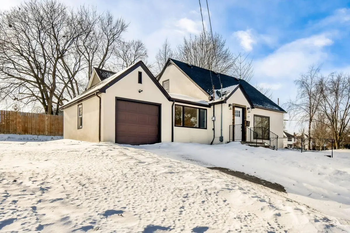 124 King Street W, Saint Paul, MN 55107 - #1