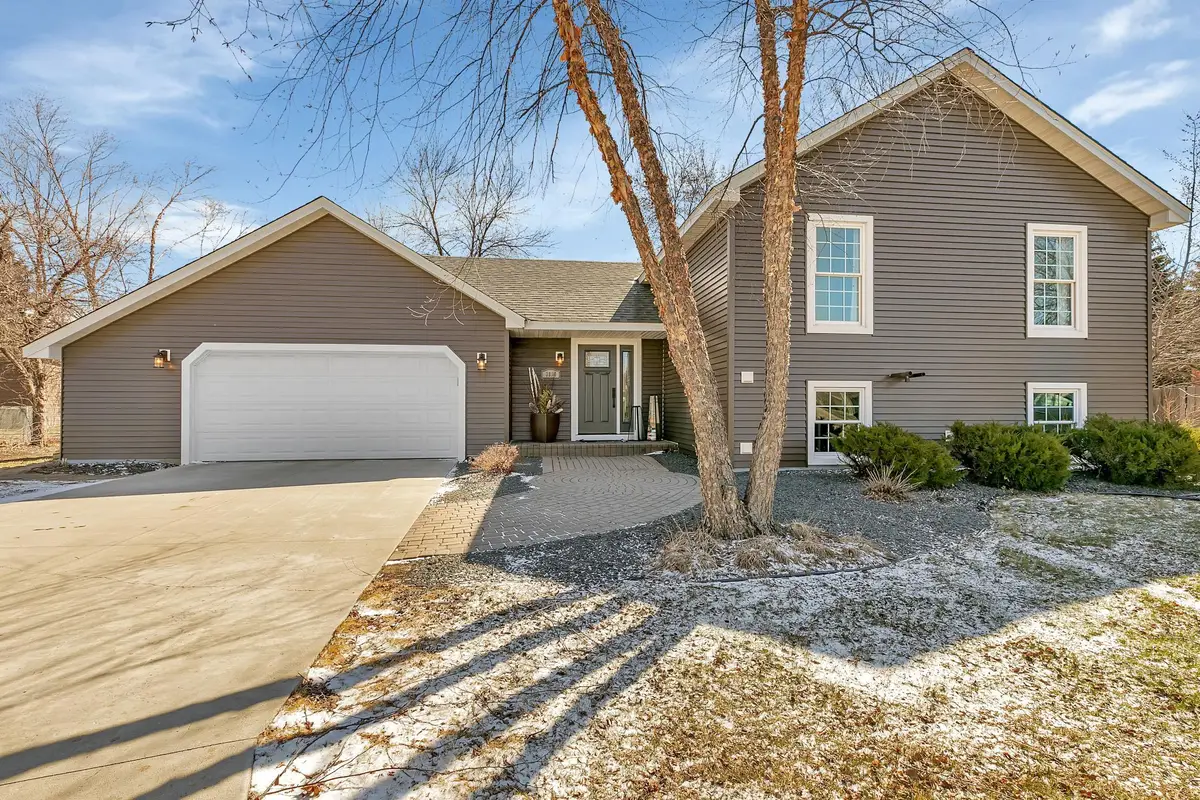 3890 Glacier Place N, Plymouth, MN 55446 - #1