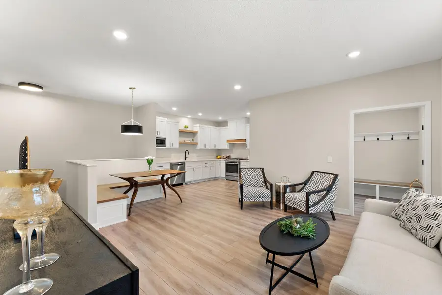 2446 County Road D W, Roseville, MN 55112 - Image #2