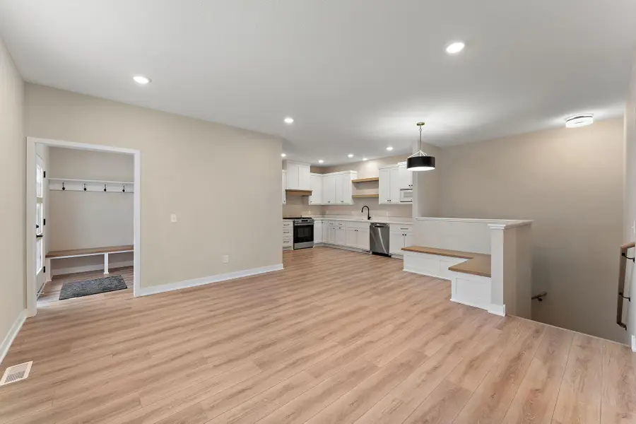 2452 County Road D W, Roseville, MN 55112 - #2