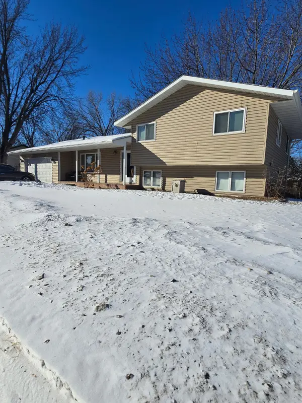 523 Main Street N, Saint Michael, MN 55376