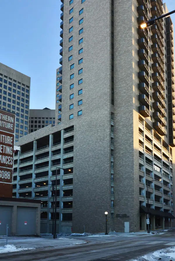 66 9th Street E #2512, Saint Paul, MN 55101