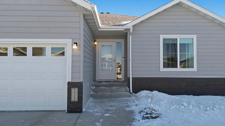 3724 49th Street S, Fargo, ND 58104 - #3