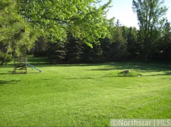 2200 Windsor Lake Drive, Hopkins, MN 55305