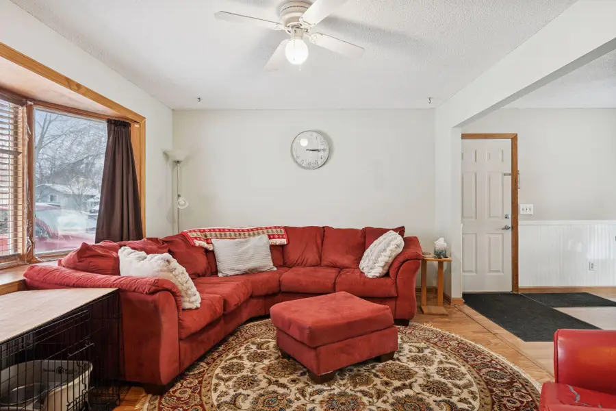 3255 116th Lane Nw, Coon Rapids, MN 55433 - #3