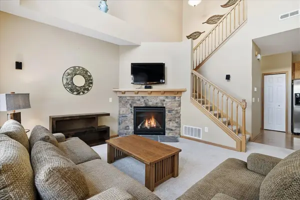 1243 Majestic Avenue #313, Maplewood, MN 55109