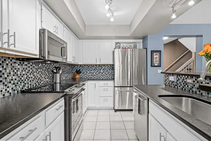 15605 24th Avenue N #D, Plymouth, MN 55447 - Image #2