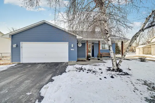 224 Hickory Lane E, Shakopee, MN 55379