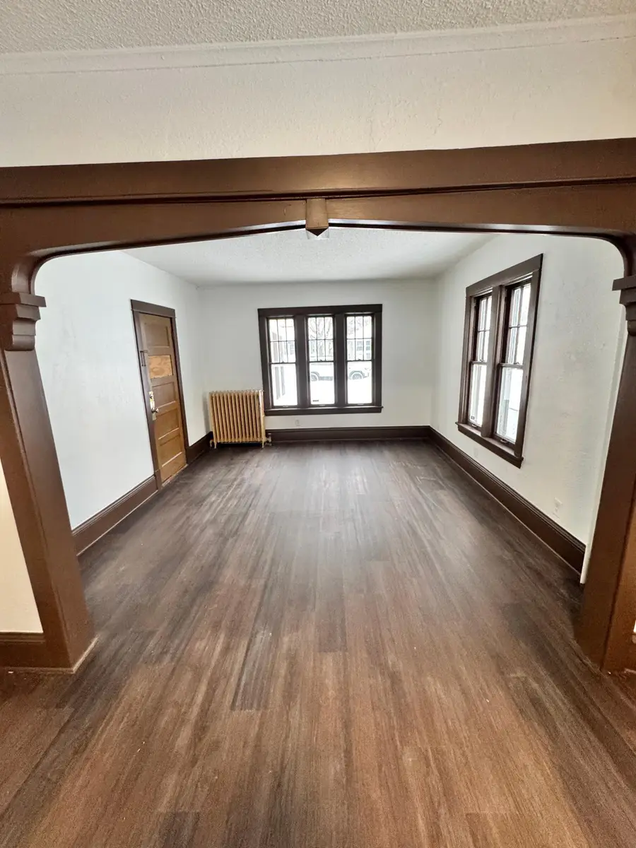 1021 Charles Avenue, Saint Paul, MN 55104 - #3