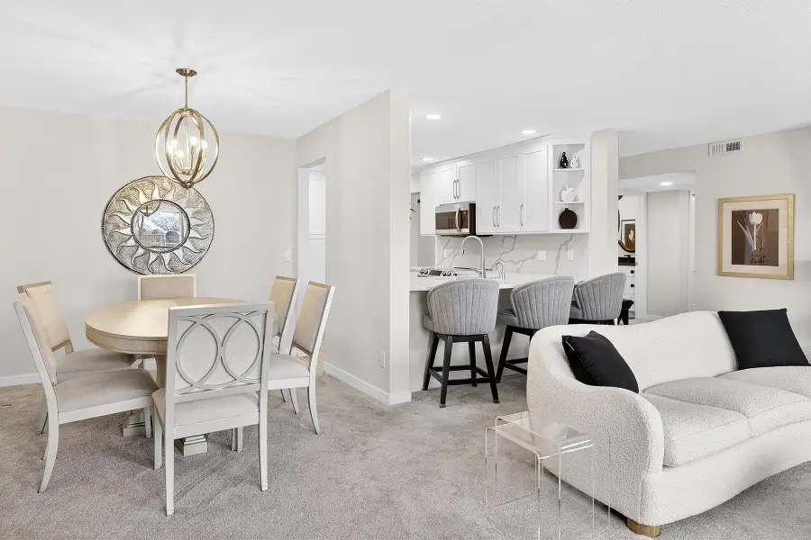 8441 Irwin Road #205, Bloomington, MN 55437 - #3