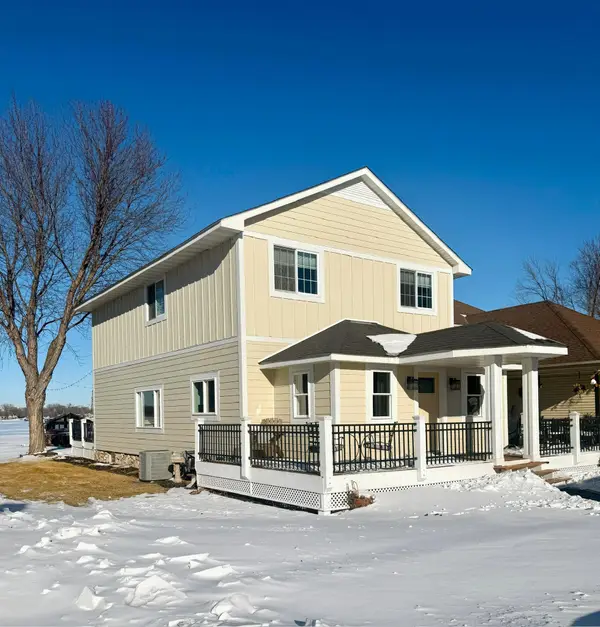 21760 Ideal Avenue N, Forest Lake, MN 55025