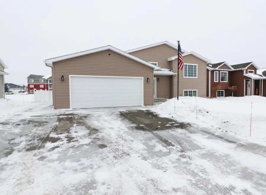 5217 47th Avenue S, Fargo, ND 58104 - #2