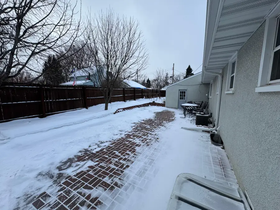 1290 Belmont Lane E, Maplewood, MN 55109 - #2