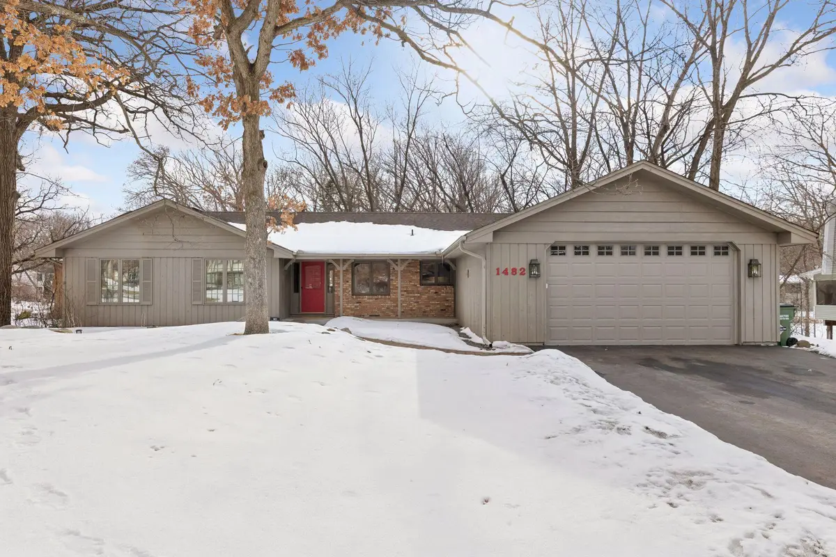 1482 N Innsbruck Drive Ne, Fridley, MN 55432 - #1