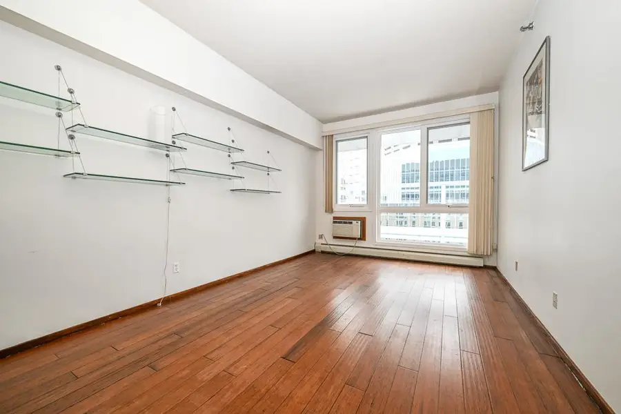 433 7th Street S #2305, Minneapolis, MN 55415 - Image #3