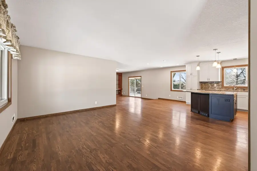 6840 Innsdale Avenue S, Cottage Grove, MN 55016 - #3