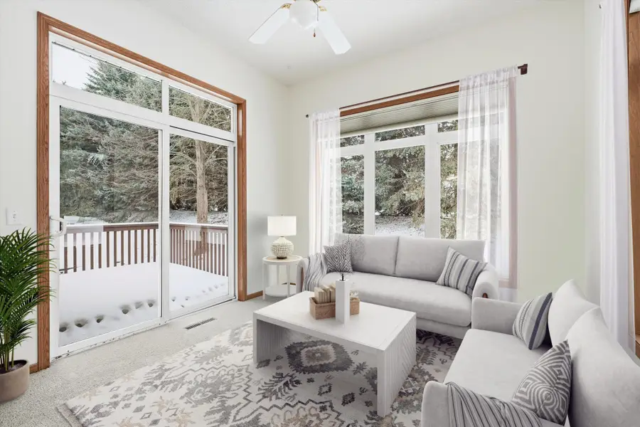 10395 Lancaster Cove, Woodbury, MN 55129 - Image #3