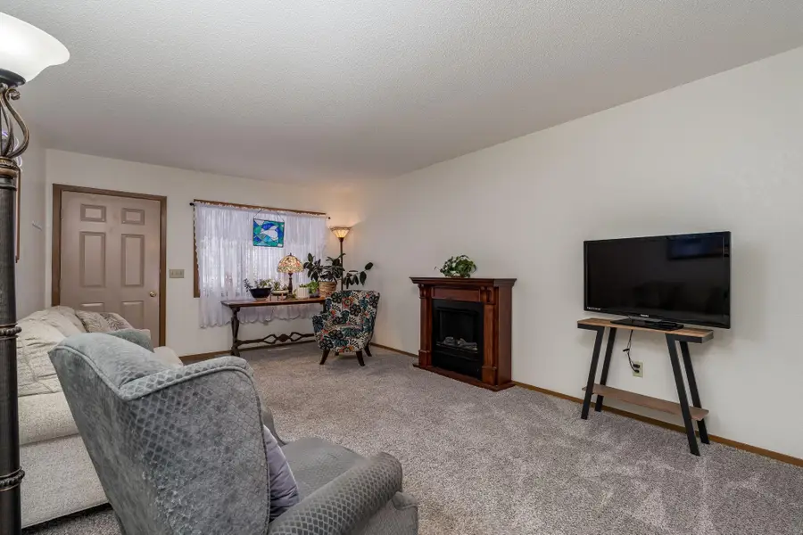 312 Lilac Court, Waseca, MN 56093 - #3