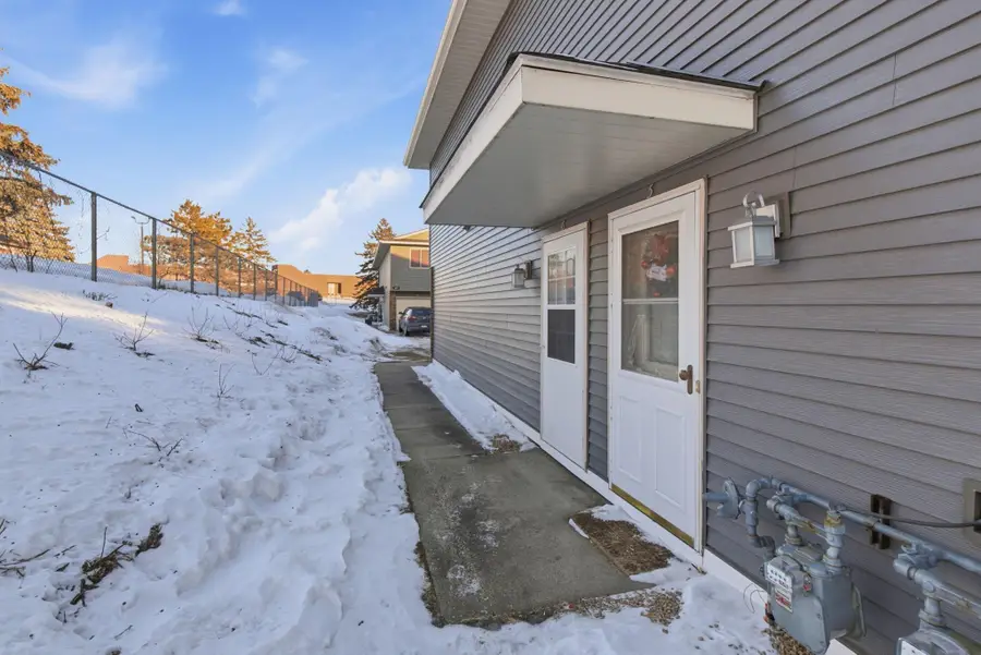 2063 N Park Drive #6, Saint Paul, MN 55119 - #2