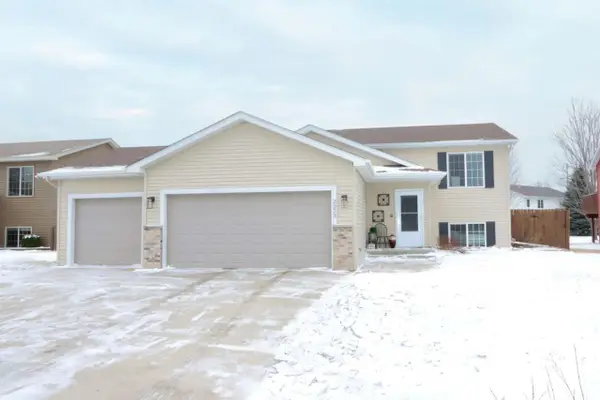 2223 Fairbanks Drive, North Mankato, MN 56003