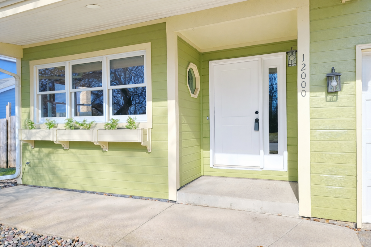 12000 Summerset Lane, Burnsville, MN 55337 - #1