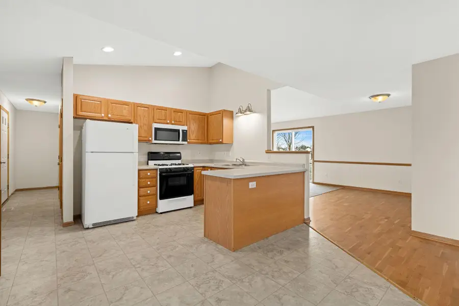 905 W Ridge Court, New Richmond, WI 54017 - #3